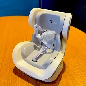 Labubu carseat